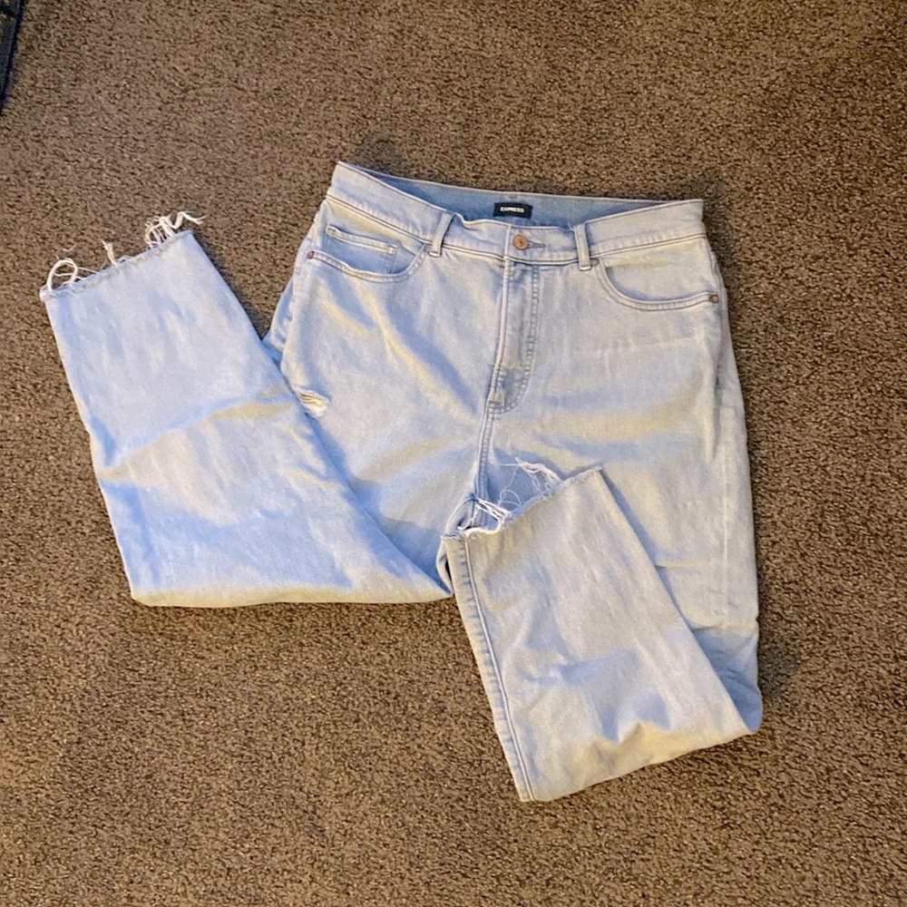 Express Super High Rise Mom Jeans size 10